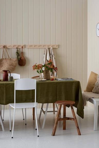 WILD EARL thumbnail 2