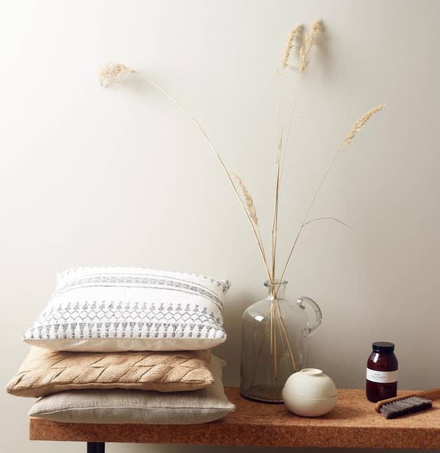 Image of CLASSIC WHITE